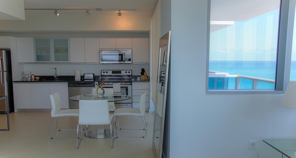 Monte Carlo Miami Suite Miami Beach Rum bild
